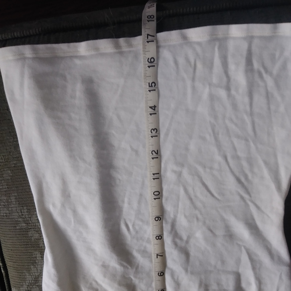 Express Best Loved Cream Cami - Picture 2 of 8